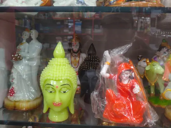 Buddha head, deity idols and pooja showpieces